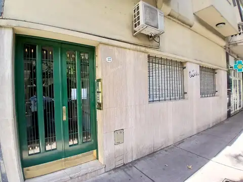 Saavedra 300, Piso 1