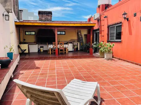 PH en Venta en Monte Castro, CABA