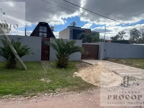 Casa 3 ambientes en venta en Francisco Álvarez