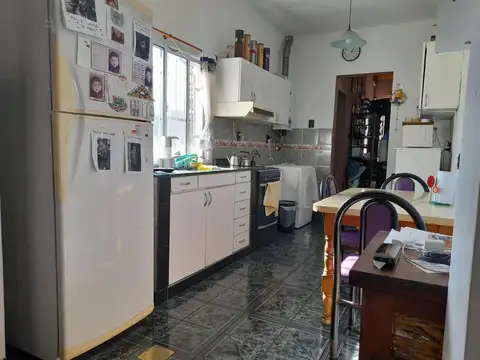 MULTI FAMILIAR SOBRE LOTE PROPIO APTO CREDITO -IDEAL PARA DOS FAMILIAS - VILLA MARTELLI