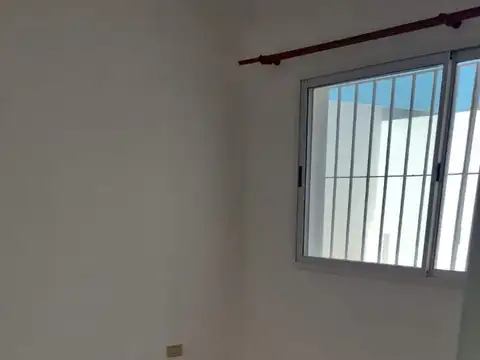 Depto Tipo Casa en Alquiler de 2 ambientes