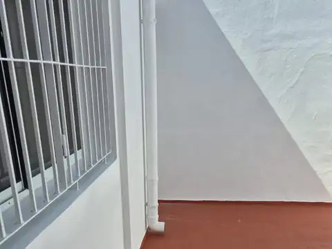 Depto Tipo Casa 2 ambientes con 1 baño
