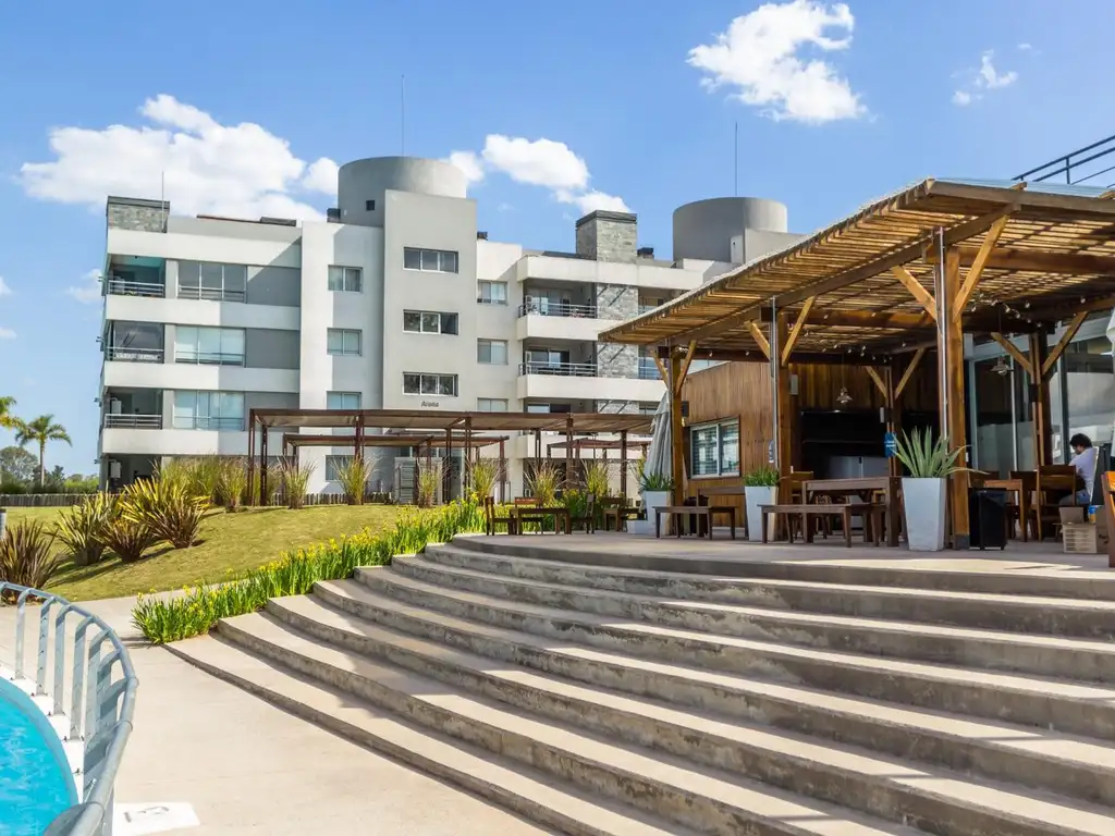 Emprendimiento en Villa Rosa - Etapa: En construcción