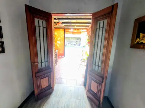 Casa en Venta en Alto Alberdi, USD 109.000