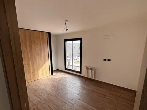 VENTA DUPLEX 2 DORMITORIOS COCHERA QUEBRADAS DE MANANTIALES