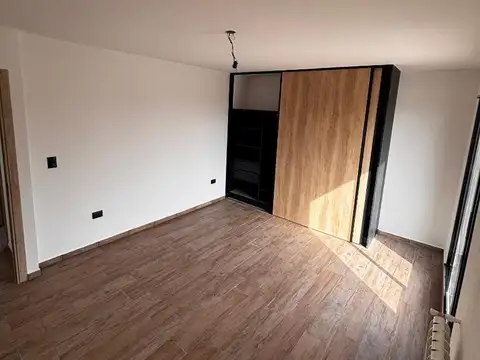 VENTA DUPLEX QUEBRADAS DE MANANTIALES 2 DORMITORIOS COCHERA