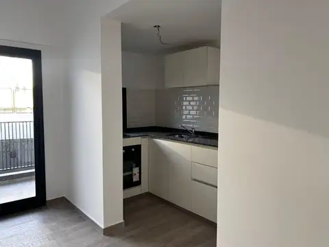 Departamento en Alquiler en Caseros, $ 690.000
