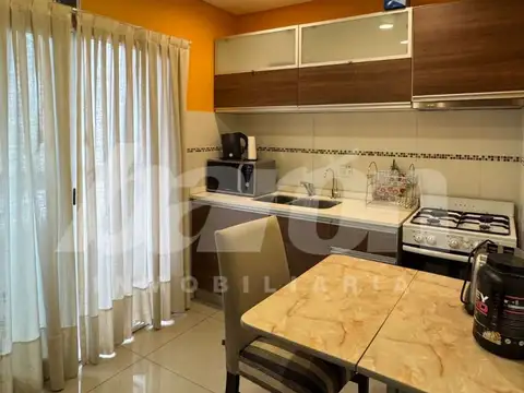 Departamento en Alquiler en Lanus, $ 1.100.000