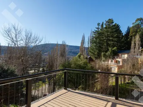 Casa 5 ambientes con 2 baños