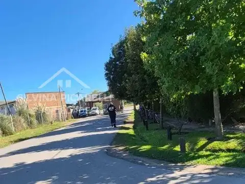 VENTA LOTE BARRIO PARQUE SAKURA CALLE LARRETA 300