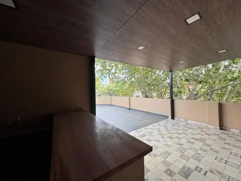 Depto Tipo Casa 4 ambientes con 2 baños
