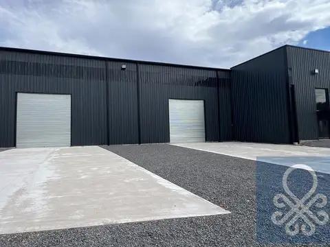 Depósito en Alquiler de 560 m2 en Don Torcuato full Amenities