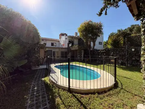CASA EN VENTA EN BELLA VISTA