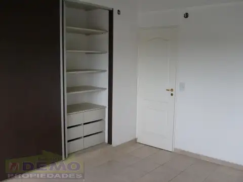 Departamento en Alquiler en Grand Bourg, USD 460