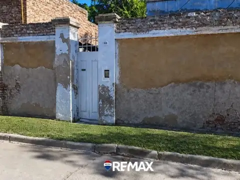 VENTA CASA A REFACCIONAR EN BARRIO TIRO FEDERAL