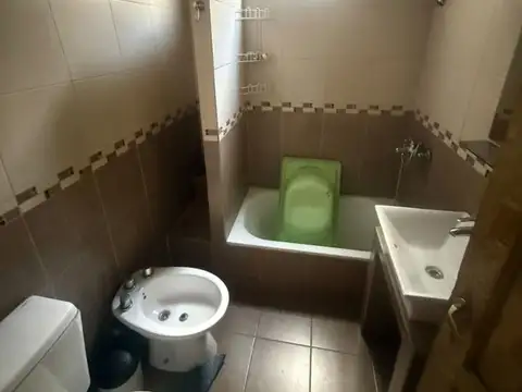 Depto Tipo Casa en Venta en Liniers, USD 160.000