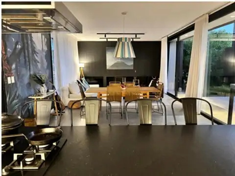 Casa en Alquiler Temporal en San Sebastian, USD 2.300