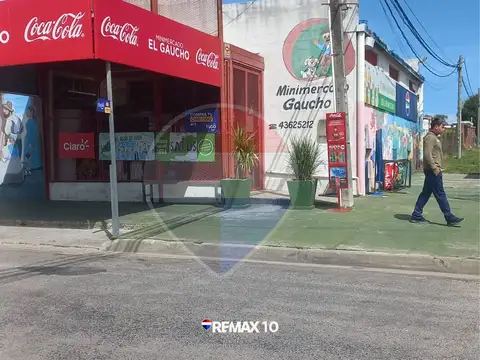 VENTA DE LOCAL COMERCIAL CON 2 TERRENOS