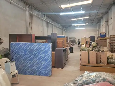 Galpon en Venta 45  mts Fondo