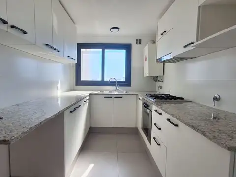 Departamento 4 ambientes con 3 baños