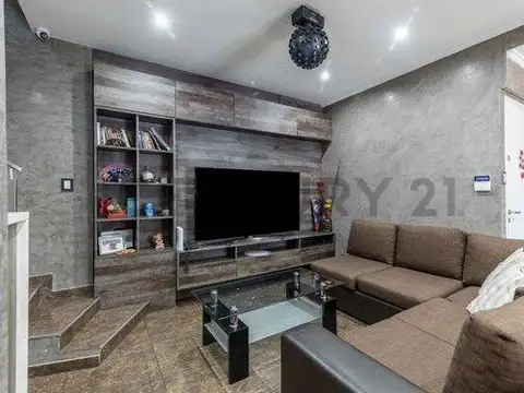 Departamento 4 ambientes con 2 baños