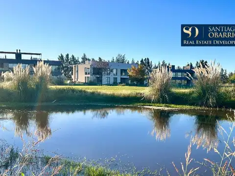  VENTA en MEDAL LINDISIMO Y AMPLIO CONDOMINIO AL GOLF DE 3 AMB. con TERRAZA propia 95 M2 PERGOLA Y PARRILLA  