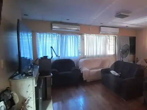 ALQUILER COMERCIAL CASA 5 AMBIENTES EN TEMPERLEY