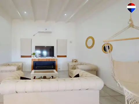 Casa 4 ambientes con 3 baños