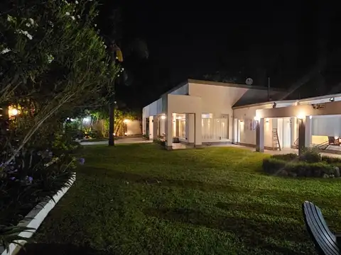 CASA DE CATEGORÍA - SAUCE VIEJO