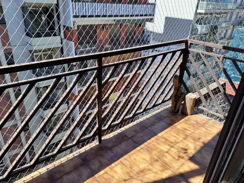 DEPARTAMENTO 1 AMBIENTE DIVIDIDO CON COCINA INDEPENDIENTE, LAVADERO Y BALCON