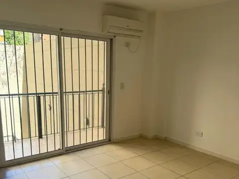 9 De Julio 1300, Piso 1º