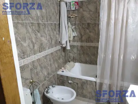 Depto Tipo Casa en Venta 8 años