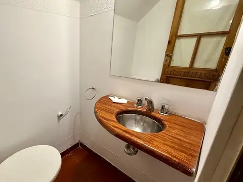 Casa en Alquiler con 1 cochera