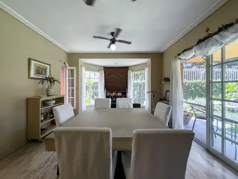 Casa en Venta en Burzaco, USD 199.000