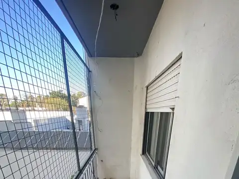 Departamento en Alquiler en Villa Luzuriaga, $ 650.000