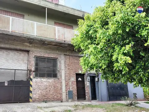 VENTA CASA 3 AMB CON COCHERAS EN QUILMES