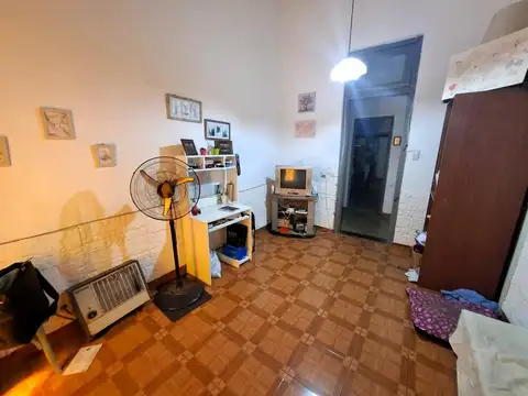 Casa 2 ambientes con 1 baño