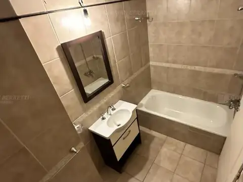 Departamento en Alquiler en Almagro Sur, $ 800.000