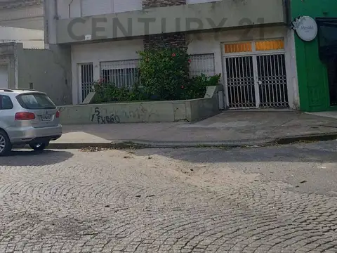 Plaza España 100, Piso 0