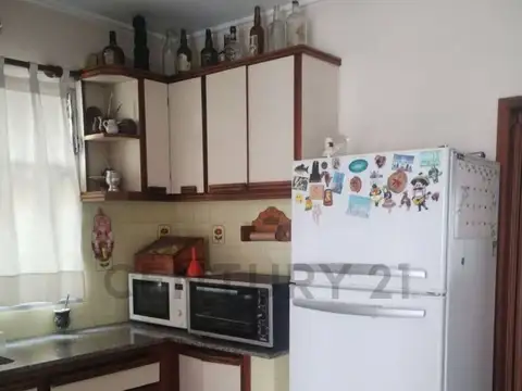 Plaza España 100, Piso 0