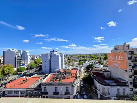 Triunvirato al 3700 Villa Urquiza