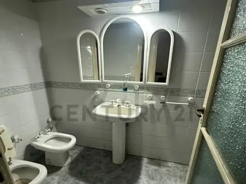 Oficina en Alquiler en Lomas de San Isidro, USD 1.900