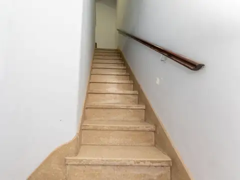 Depto Tipo Casa en Venta 26 años