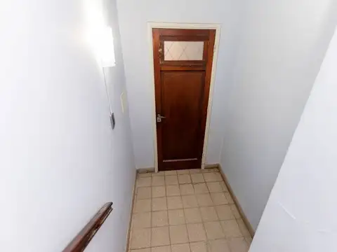 Depto Tipo Casa 5 ambientes con 1 baño