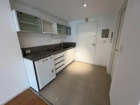 Excelente oficina. Edif. con seguridad.