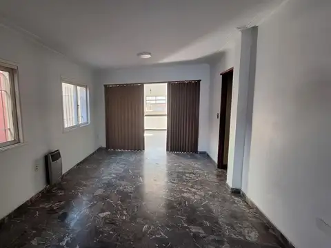 Casa de 3 ambientes en alquiler en Carapachay