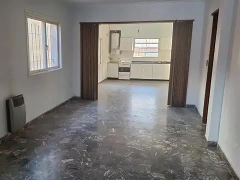 Casa en Alquiler en Carapachay, $ 1.300.000