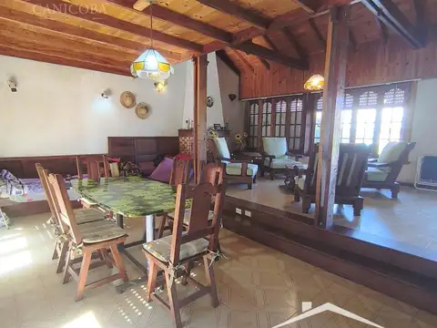 Casa en Venta con 1 cochera