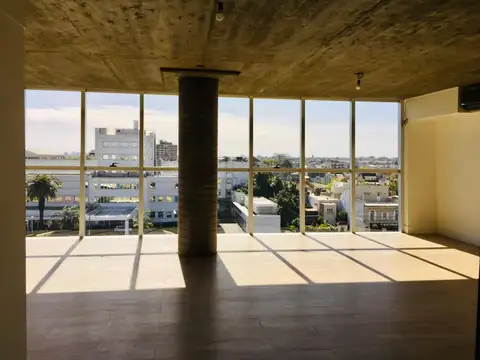 Av. Rivadavia 13330 , Piso 3