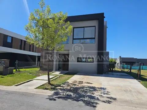 Casa A Estrenar - Lote Interno - Vila Marina I